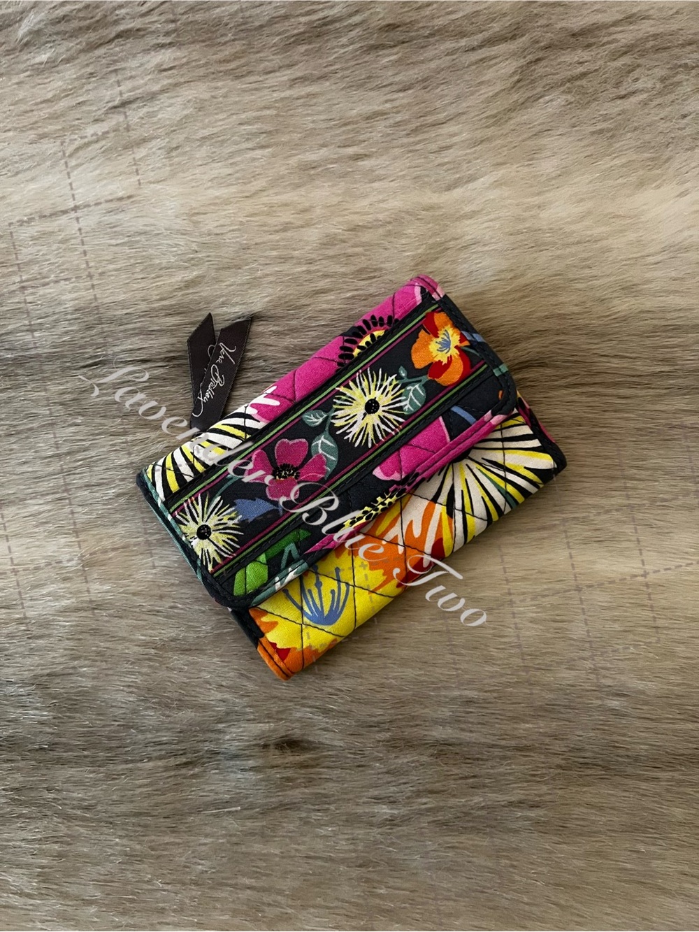 VERA BRADLEY Jazzy Blooms 2013 Trifold Euro Wallet Pink Purple Y2K Pink Grey